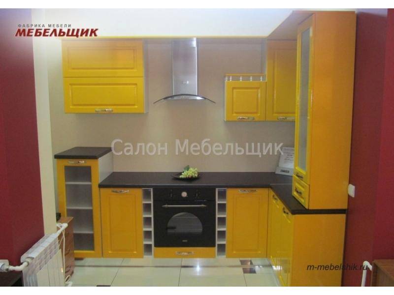 желтая угловая кухня из мдф в Кургане