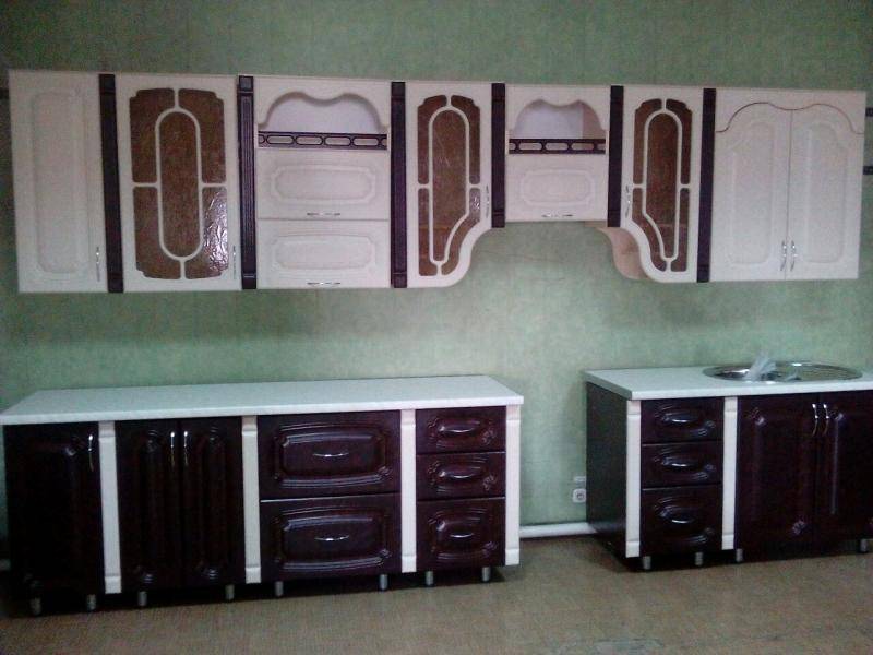 кухонный гарнитур леонардо с планками в Кургане