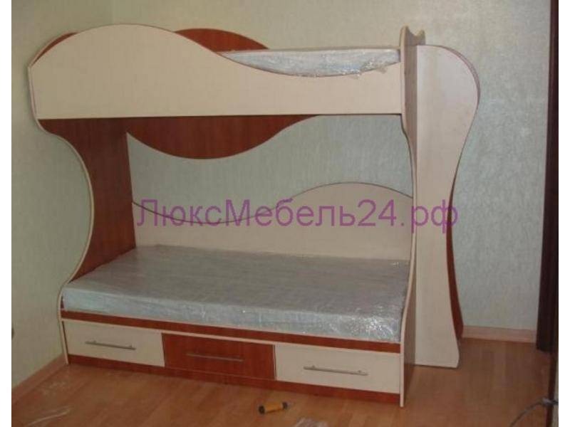 детская двухъярусная кровать в Кургане