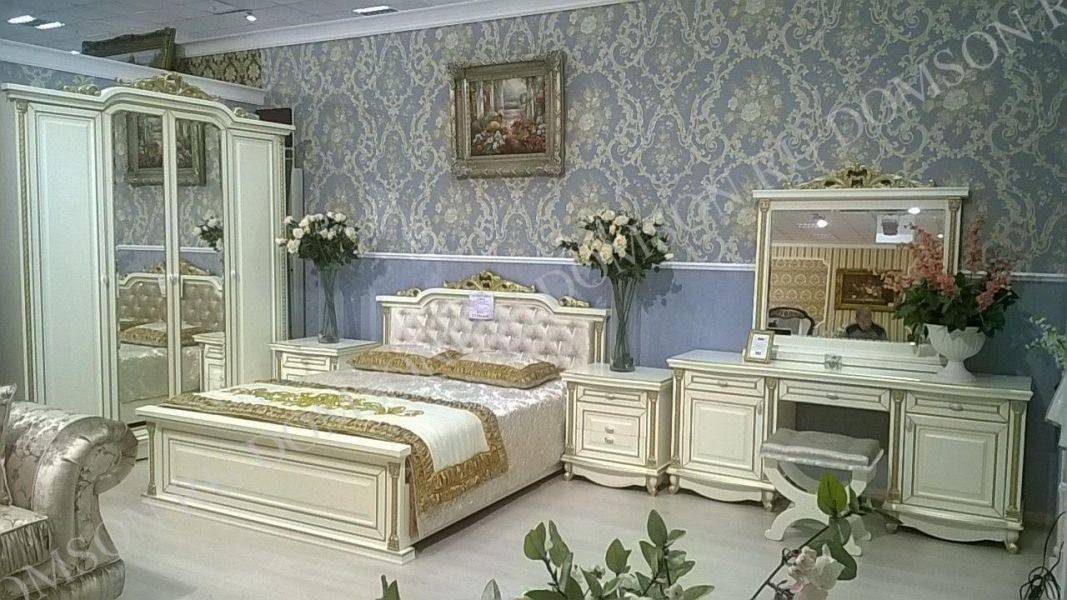 светлый спальный гарнитур в Кургане