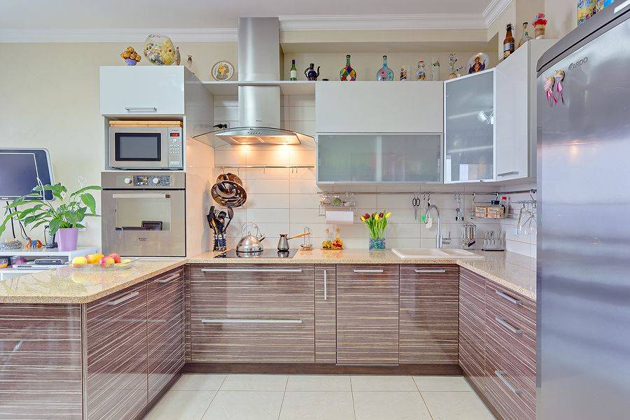 большая кухня модерн в Кургане