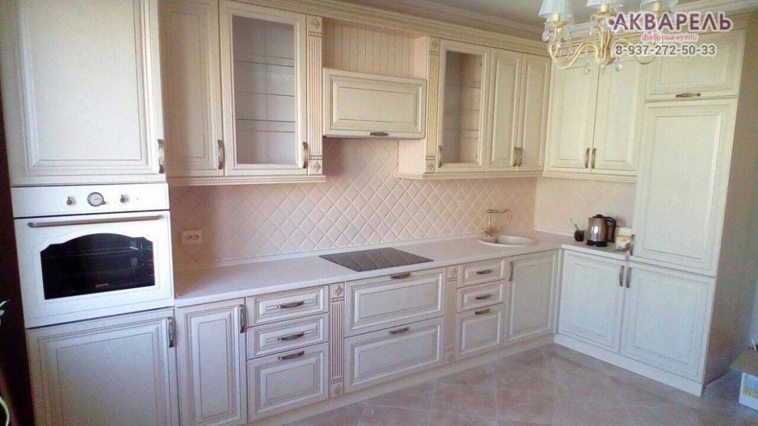 угловая кухня с патиной в Кургане
