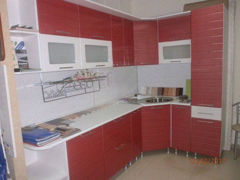 угловая кухня в Кургане