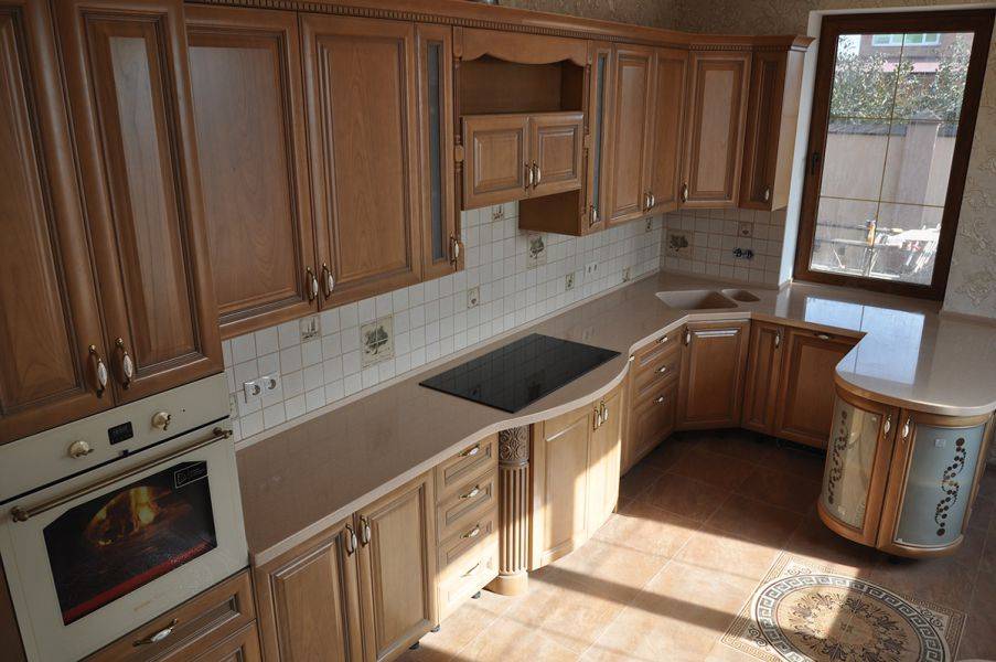 кухня с фасадом из массива черешни т815 в Кургане