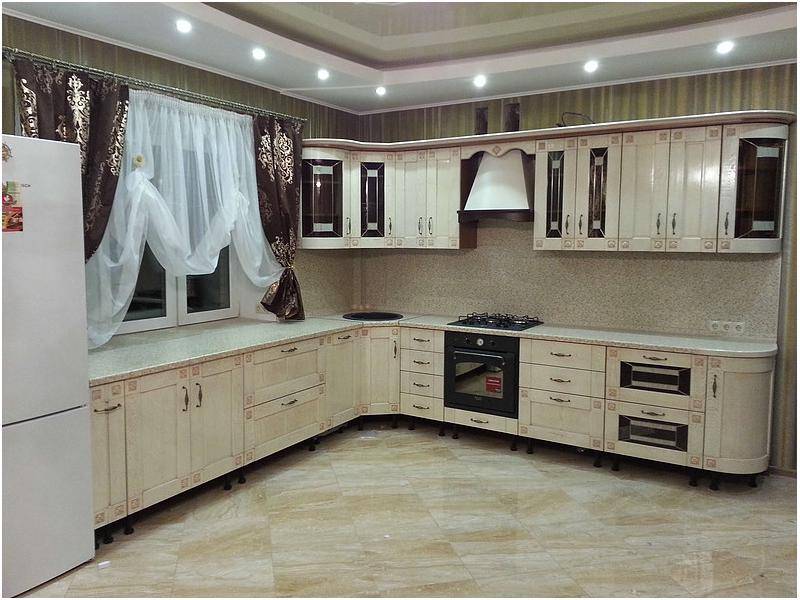 угловая кухня в Кургане