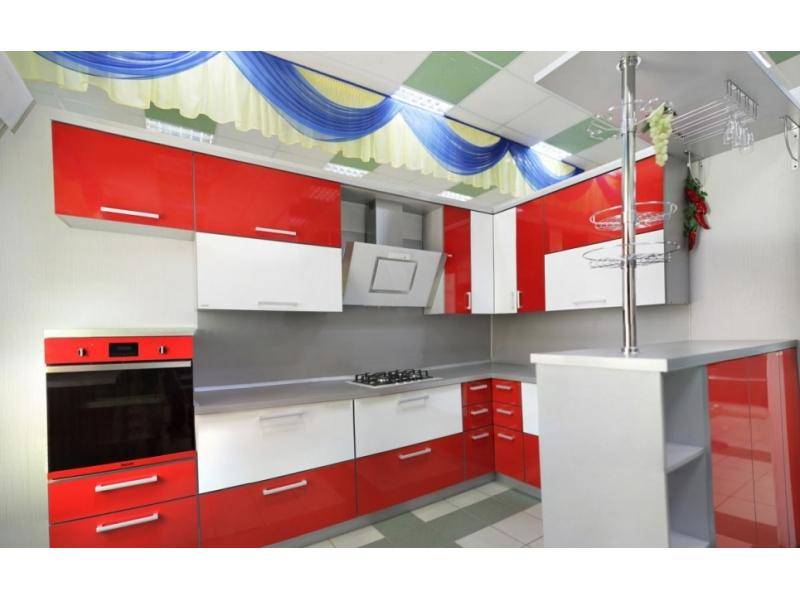 красная кухня маврики в Кургане