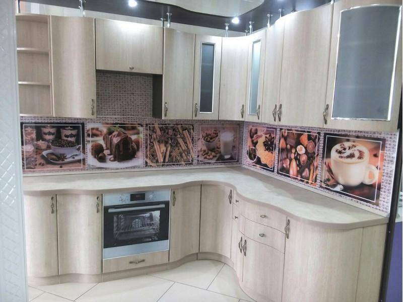 кухонный гарнитур с фасадами пленка пвх в Кургане