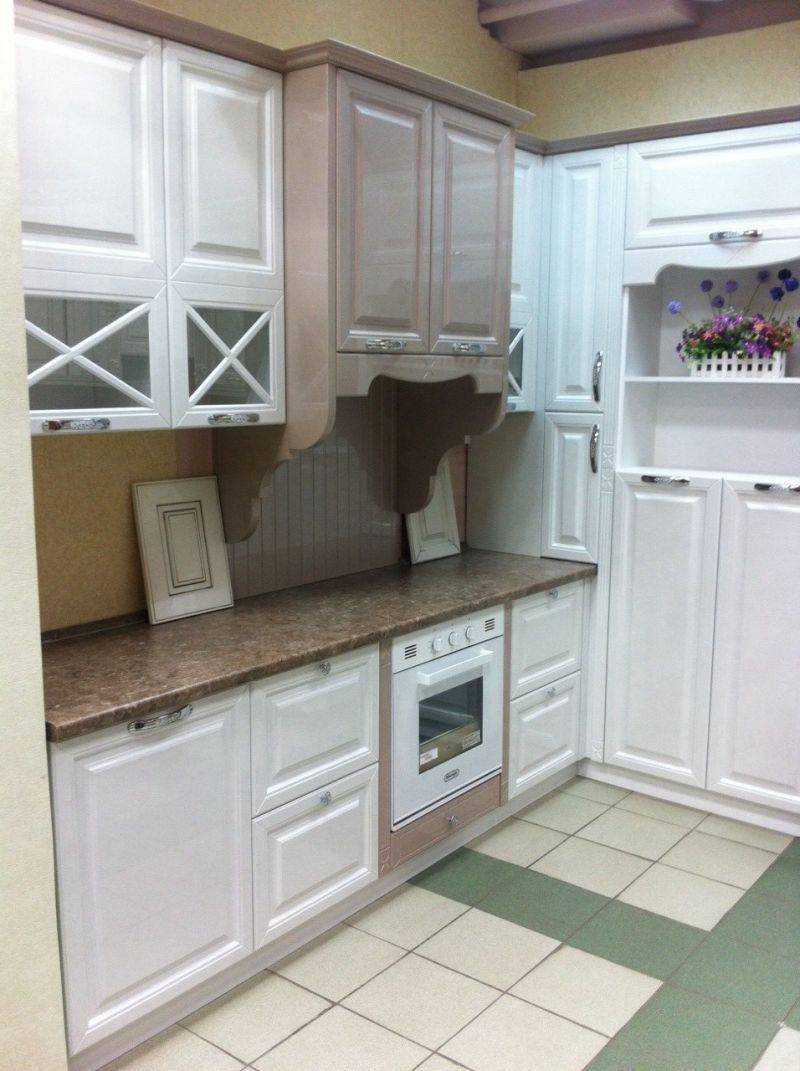 небольшая кухня мюнхен в Кургане
