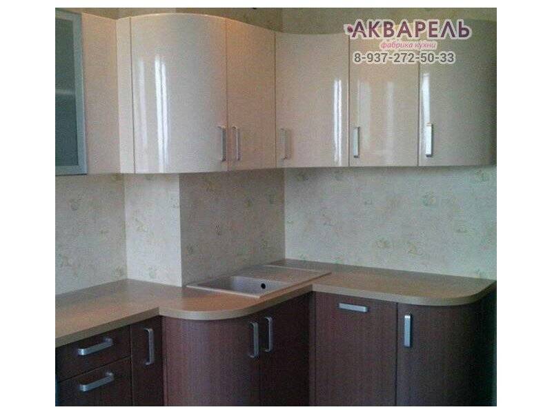 угловая кухня в пластике в Кургане