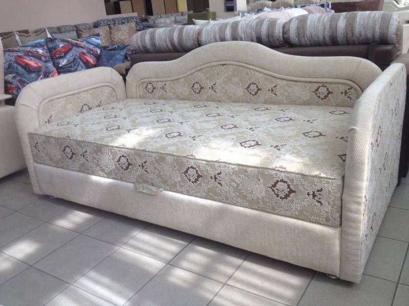 мягкая детская кровать в Кургане