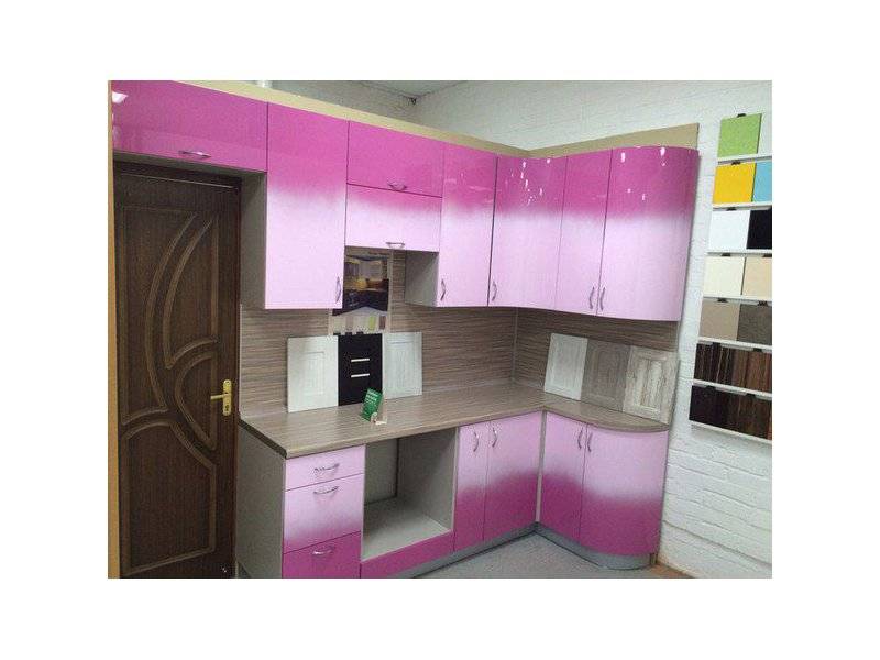 угловая кухня фасады эмаль в Кургане