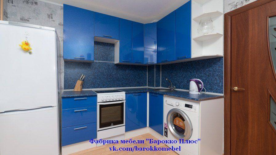 угловая кухня небо и море в Кургане