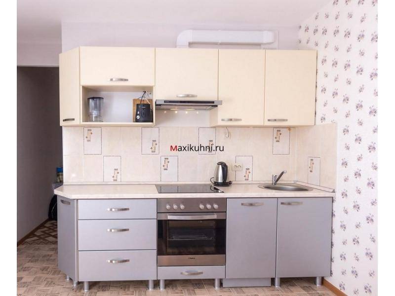 маленькая прямая кухня в Кургане