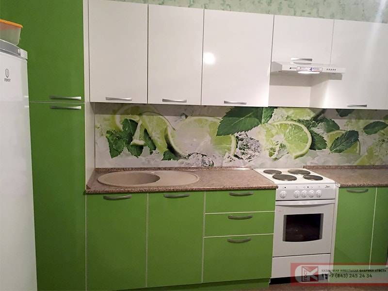 кухня модерн белая и зеленая в Кургане