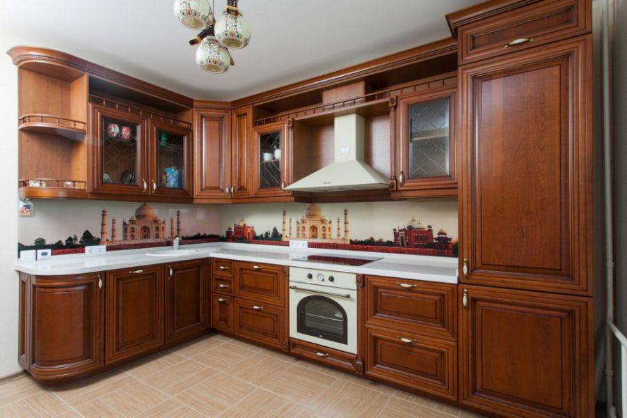 классическая угловая кухня бифиния в Кургане