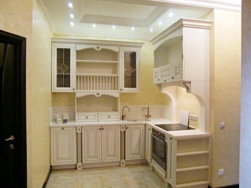 классическая угловая кухня в Кургане
