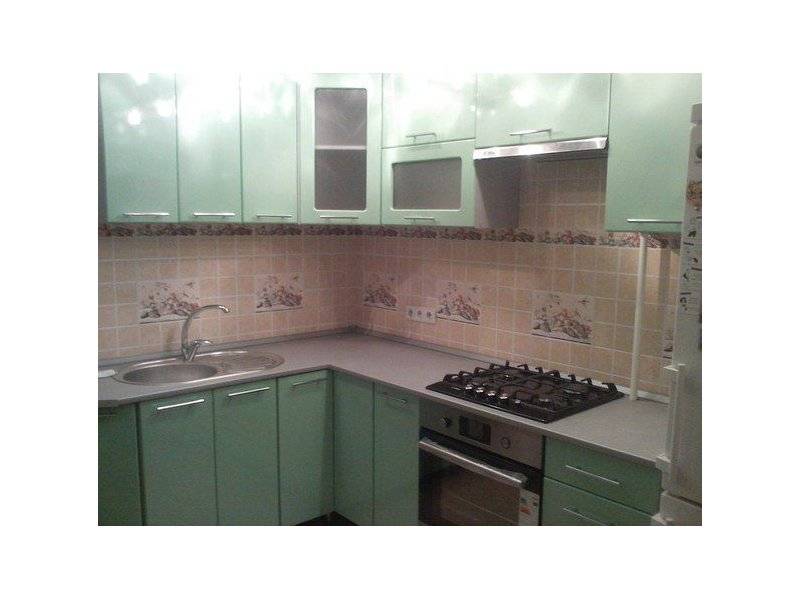 угловая кухня в Кургане