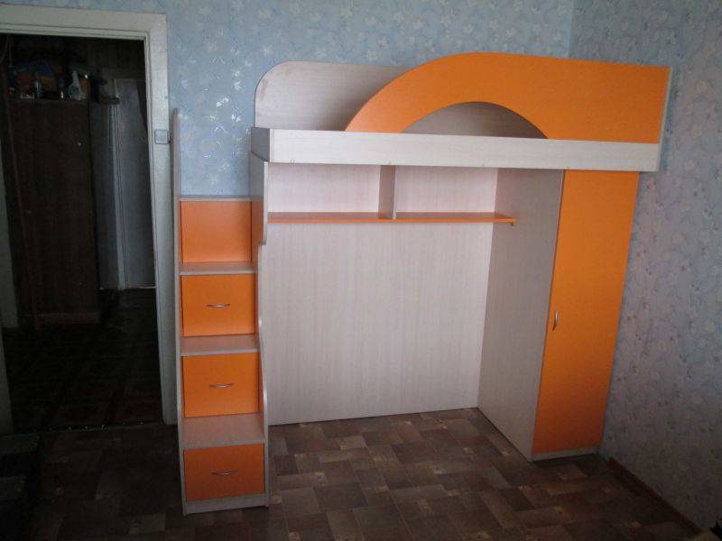 кровать-чердак в детскую в Кургане