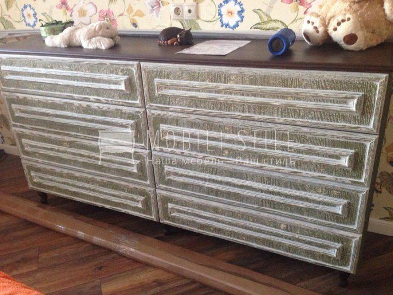 комод из массива дуба с белым патинированием в Кургане