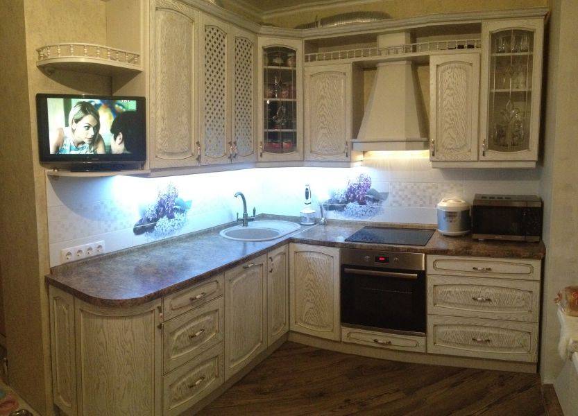 угловая кухня в Кургане