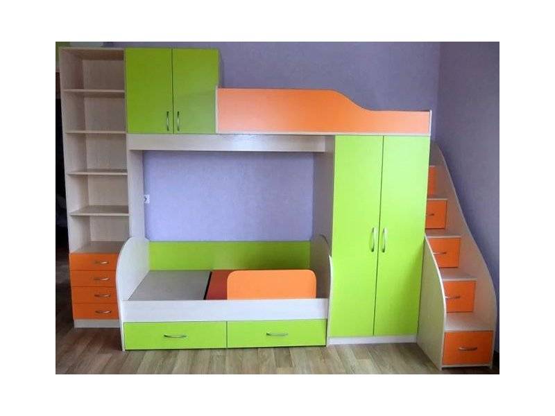 детская двухъярусная кровать со шкафами в Кургане