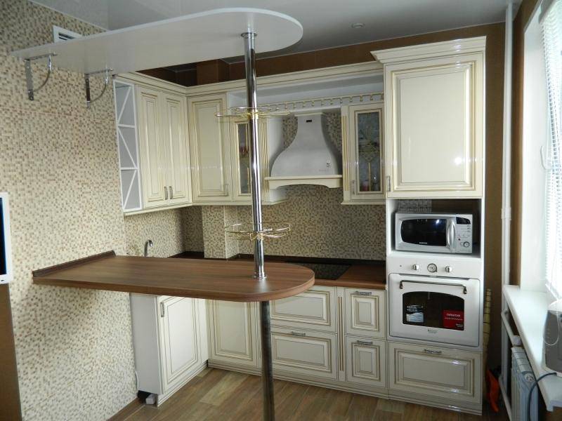 светлая угловая кухня в Кургане