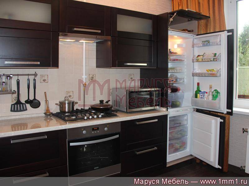 кухня прямая модерн массив в Кургане