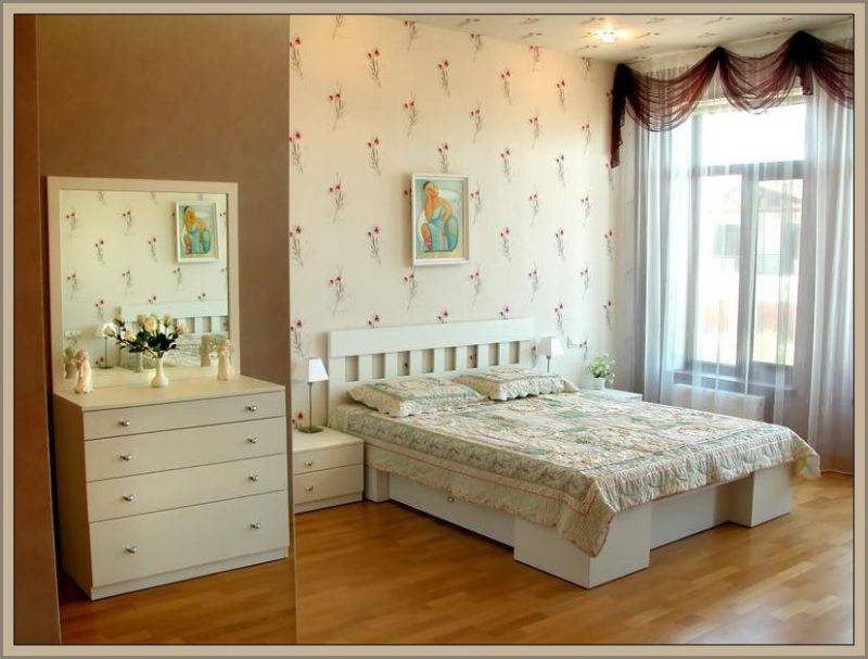 белый спальный гарнитур в Кургане