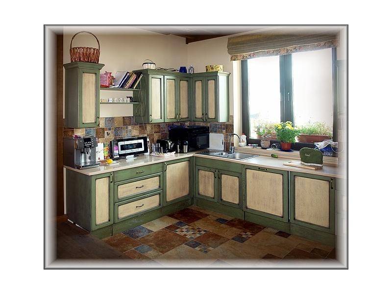 угловая кухня в Кургане