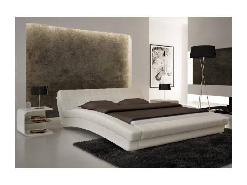 уютная кровать 40 в Кургане