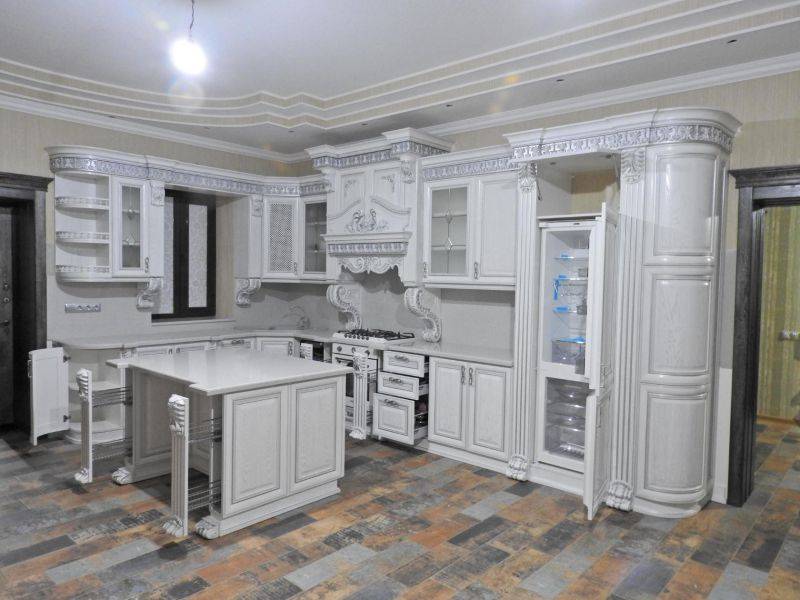 кухня угловая из массива классическая в Кургане