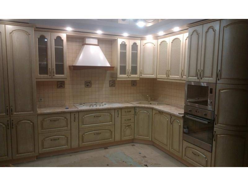 угловая кухня пвх с патиной в Кургане