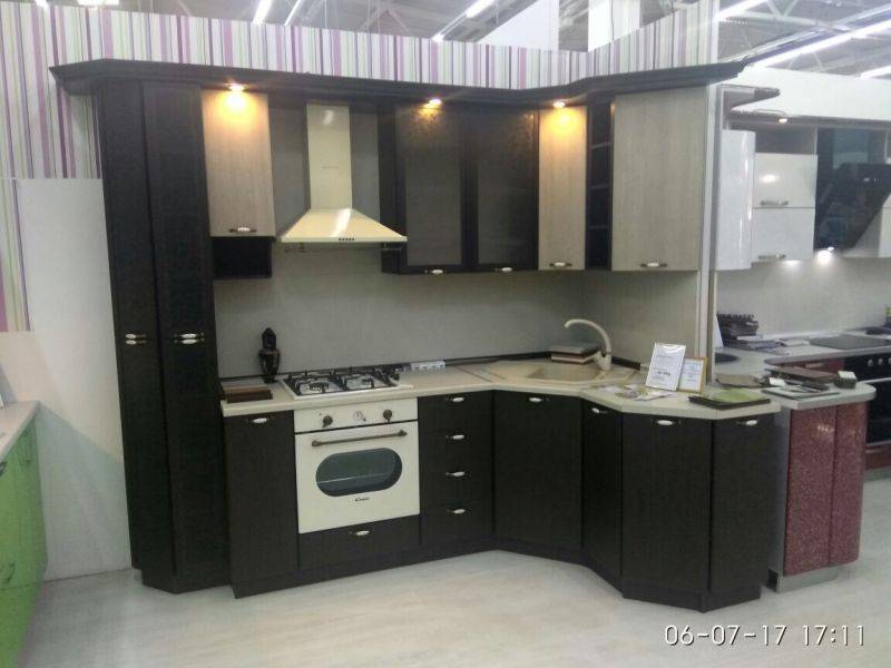угловая кухня венге в Кургане