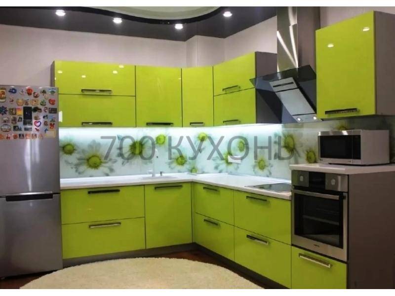 угловая кухня в Кургане