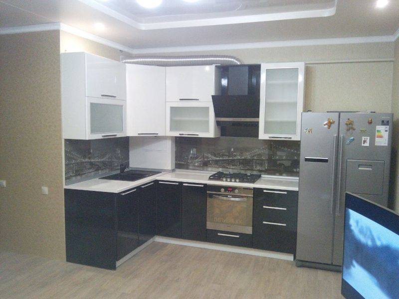 угловая кухня в Кургане