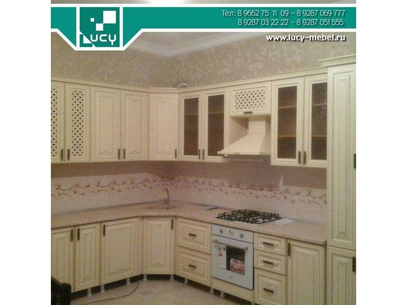 большая угловая кухня в Кургане