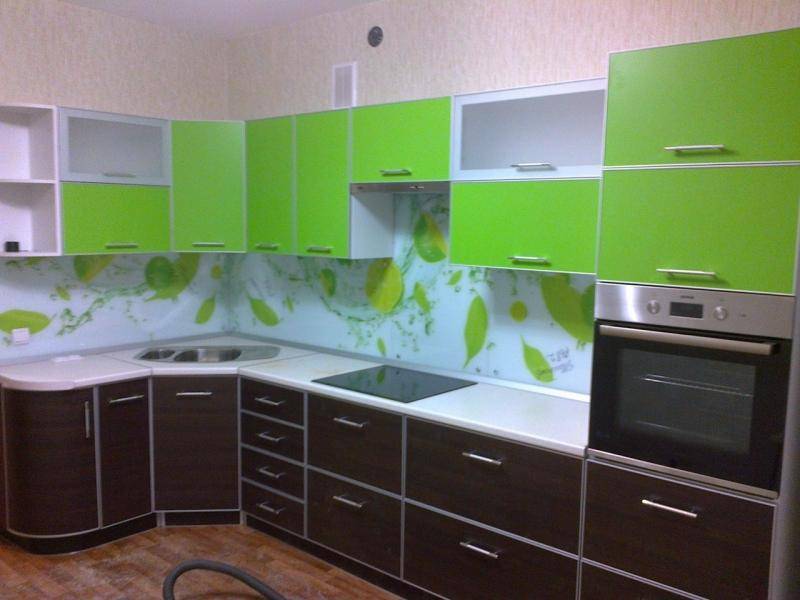 угловая кухня в Кургане