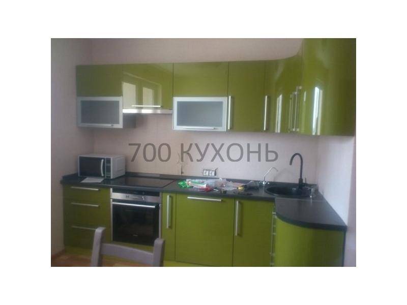 зеленая угловая кухня в Кургане