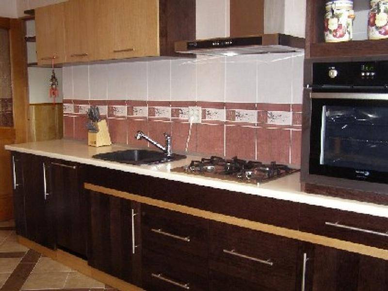 кухонный гарнитур прямой массив в Кургане
