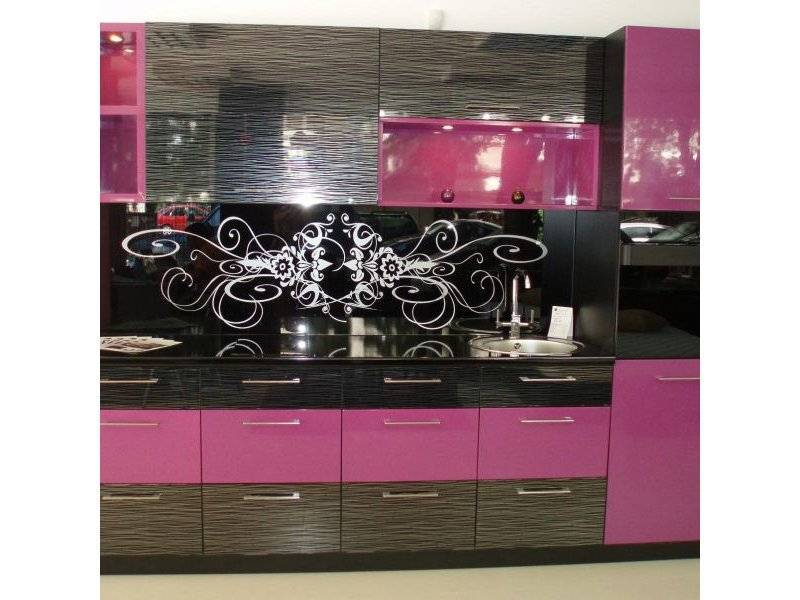 современная кухня страйп малина в Кургане