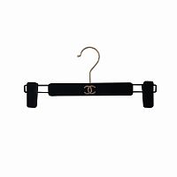вешалка chanel черная для брюк и юбок в Кургане